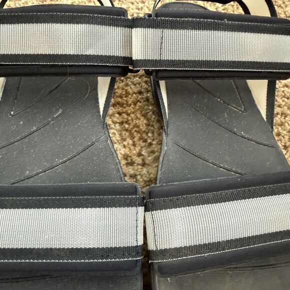 The North Face Skeena Sport Sandals Womens TNF Black Asphalt Grey Size 10 - Picture 3 of 11